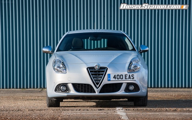 Alfa Romeo Giulietta Business Edition 2015 Widescreen Picture #7 Alfa Romeo Giulietta Business Edition 2015 Widescreen Picture #7